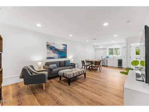 4930 SW Coast Avenue Lincoln City OR 97367