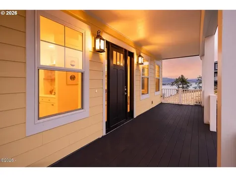 4930 SW Coast Avenue Lincoln City OR 97367