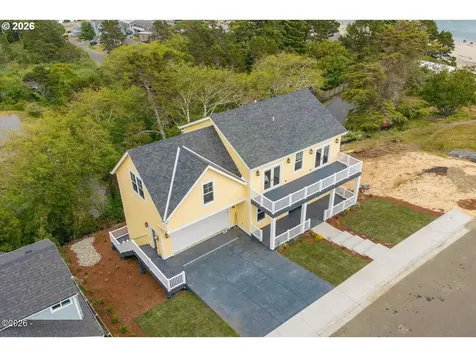 4930 SW Coast Avenue Lincoln City OR 97367