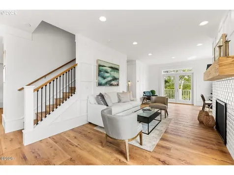 4930 SW Coast Avenue Lincoln City OR 97367