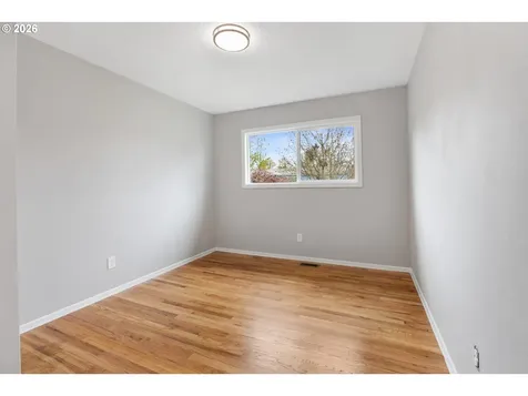 3911 N Attu Street Portland OR 97217