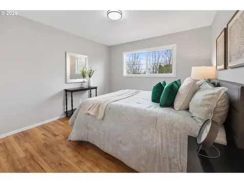 3911 N Attu Street Portland OR 97217