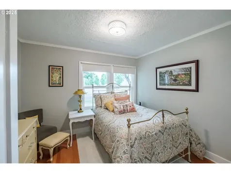 1180 16th Street NE Salem OR 97301