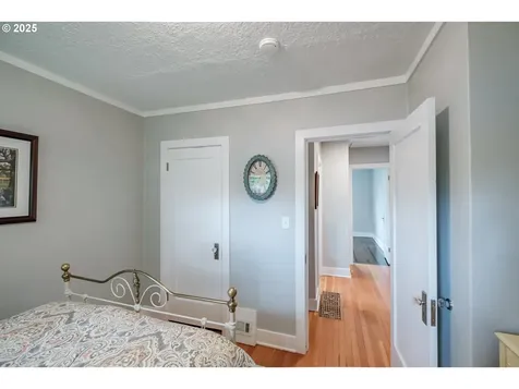 1180 16th Street NE Salem OR 97301