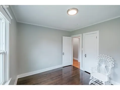 1180 16th Street NE Salem OR 97301
