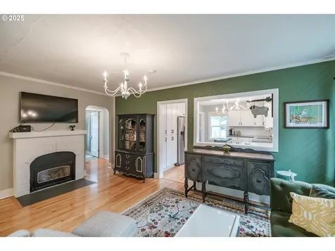 1180 16th Street NE Salem OR 97301