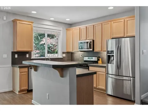 3441 SE Pinewood Avenue Hillsboro OR 97123