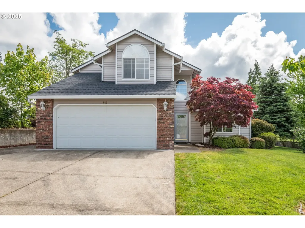 802 Edinburgh Court Kelso WA 98626