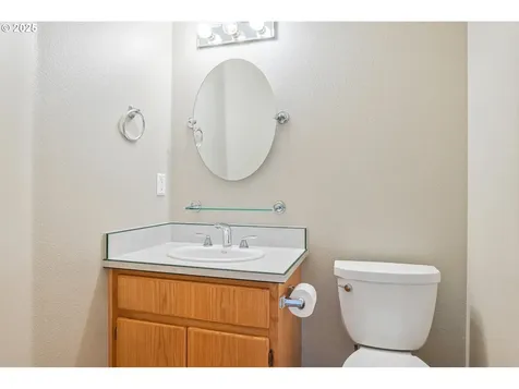 802 Edinburgh Court Kelso WA 98626