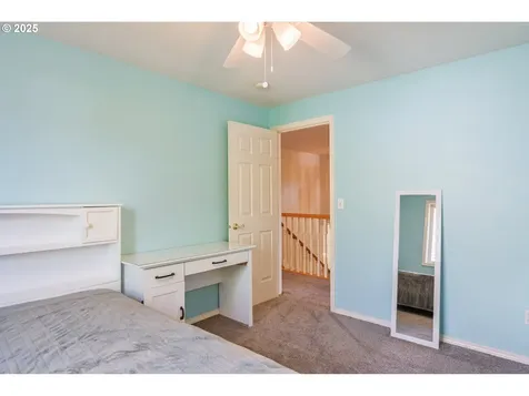 802 Edinburgh Court Kelso WA 98626