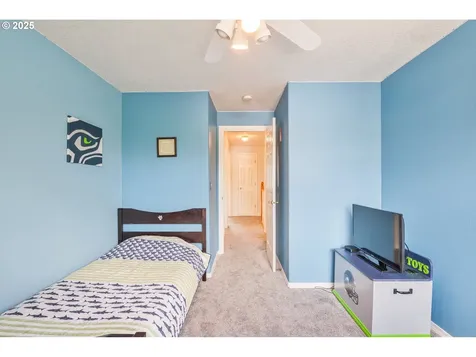 802 Edinburgh Court Kelso WA 98626