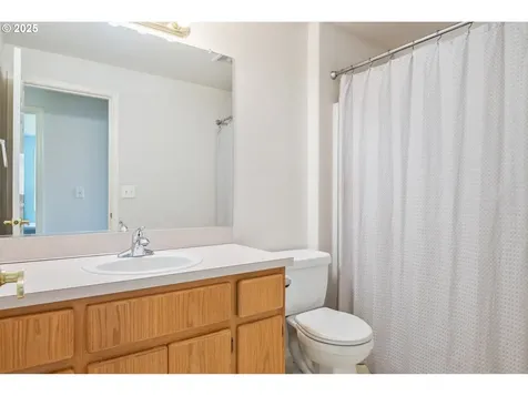 802 Edinburgh Court Kelso WA 98626