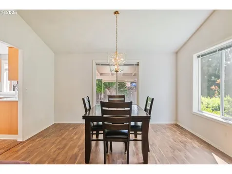 802 Edinburgh Court Kelso WA 98626