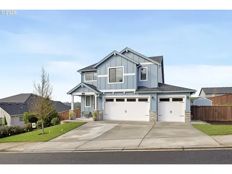 676 E White Oak Avenue La Center WA 98629