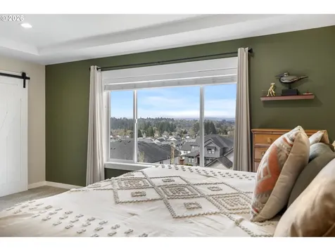 676 E White Oak Avenue La Center WA 98629