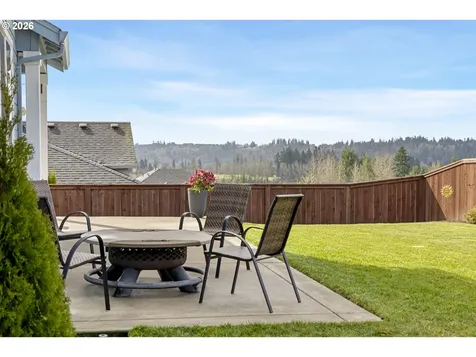 676 E White Oak Avenue La Center WA 98629