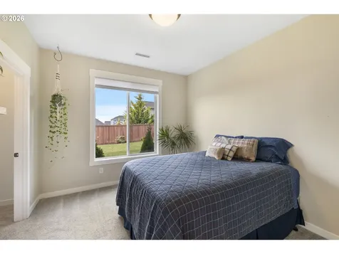 676 E White Oak Avenue La Center WA 98629
