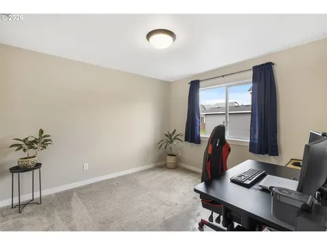 676 E White Oak Avenue La Center WA 98629