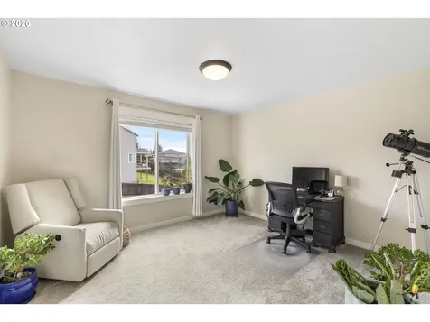 676 E White Oak Avenue La Center WA 98629