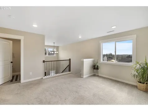 676 E White Oak Avenue La Center WA 98629