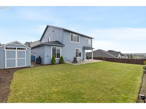 676 E White Oak Avenue La Center WA 98629