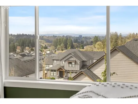 676 E White Oak Avenue La Center WA 98629