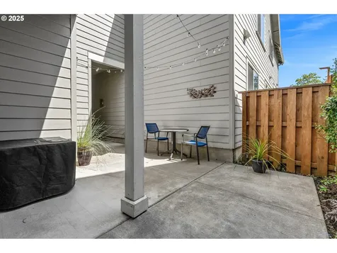 7208 SW 28th Avenue Portland OR 97219