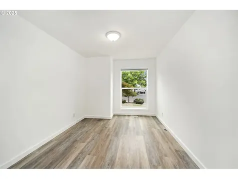 2515 Roanoke Street Woodburn OR 97071