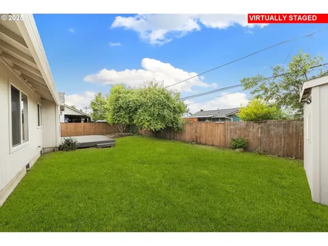 2515 Roanoke Street Woodburn OR 97071