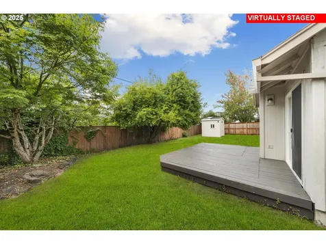 2515 Roanoke Street Woodburn OR 97071