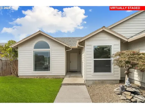 2515 Roanoke Street Woodburn OR 97071