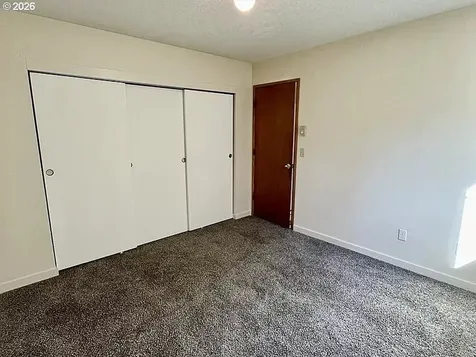 9295 SW Hill Street Portland OR 97223