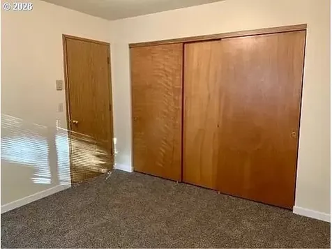 9295 SW Hill Street Portland OR 97223