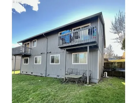9295 SW Hill Street Portland OR 97223