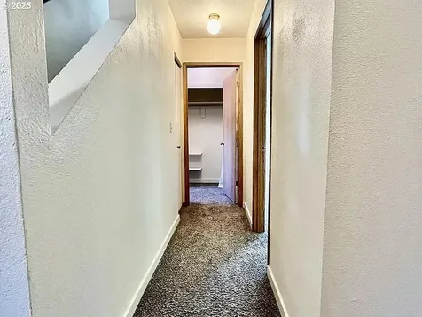 9295 SW Hill Street Portland OR 97223