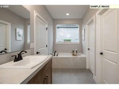 4208 N 12th Way Ridgefield WA 98642