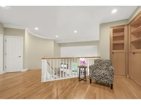 14082 NW Lakeview Drive Portland OR 97229