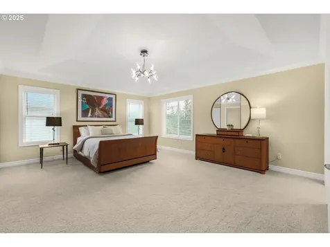 14082 NW Lakeview Drive Portland OR 97229