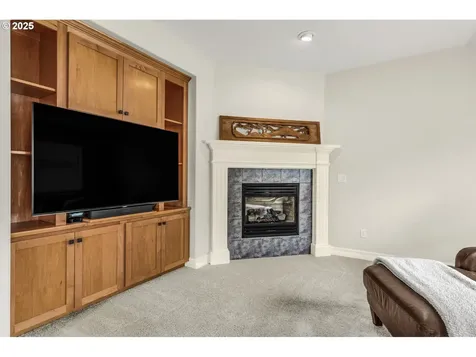 14082 NW Lakeview Drive Portland OR 97229