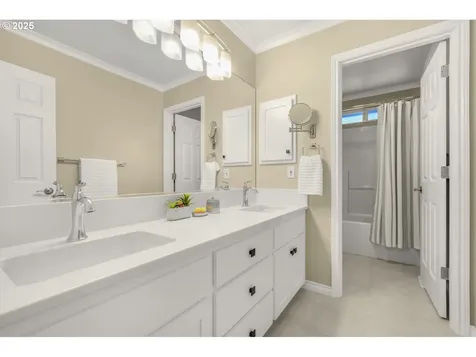 14082 NW Lakeview Drive Portland OR 97229