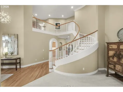 14082 NW Lakeview Drive Portland OR 97229