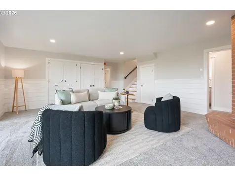2405 W 22nd Avenue Eugene OR 97405
