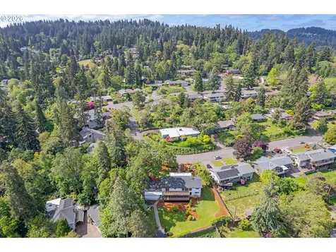 2405 W 22nd Avenue Eugene OR 97405