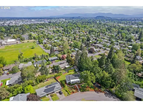 2405 W 22nd Avenue Eugene OR 97405