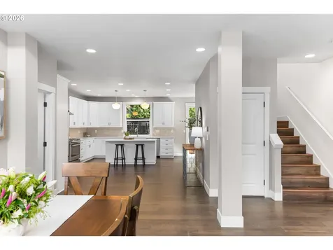 11530 SW 61st Avenue Portland OR 97219
