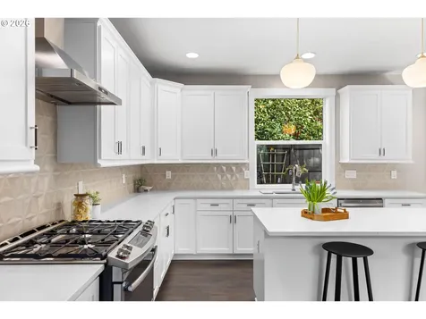 11530 SW 61st Avenue Portland OR 97219