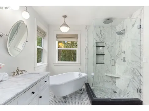 11530 SW 61st Avenue Portland OR 97219