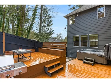 11530 SW 61st Avenue Portland OR 97219