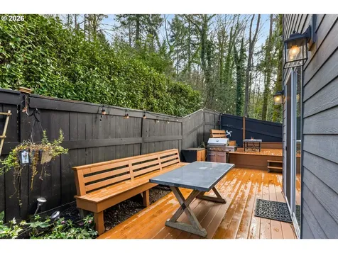 11530 SW 61st Avenue Portland OR 97219