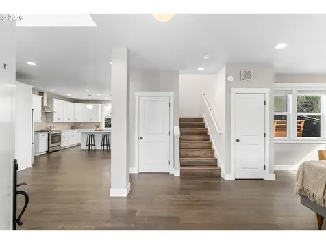 11530 SW 61st Avenue Portland OR 97219
